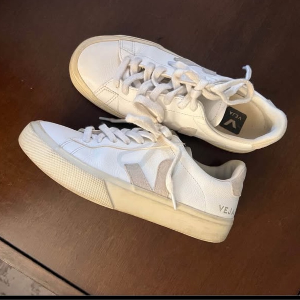 Veja Campo Sneakers - Picture 2 of 7